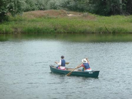 Sofia and Susu canoeing